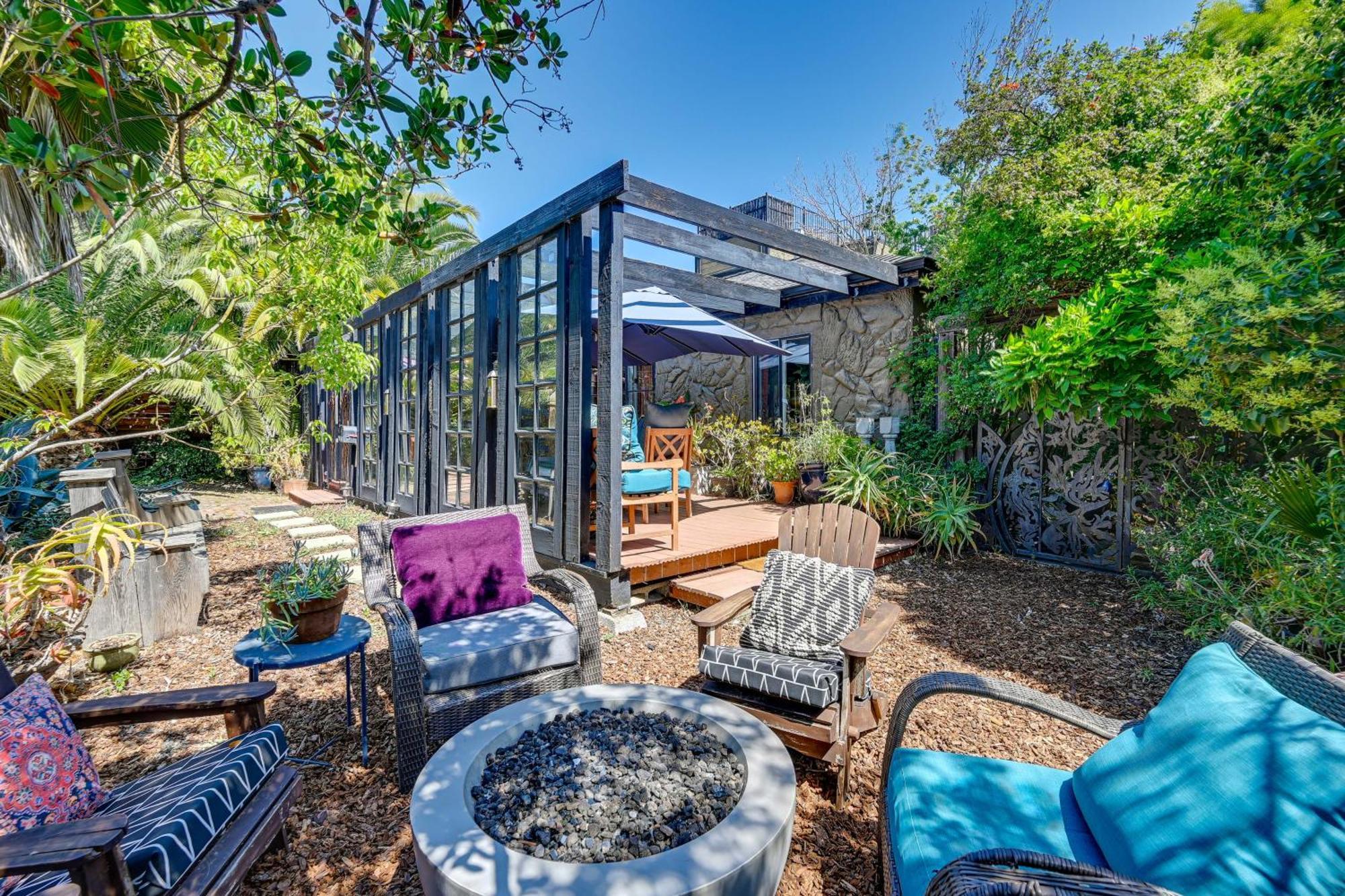 Bohemian Wonderland Benicia Bungalow With Pergola! Экстерьер фото